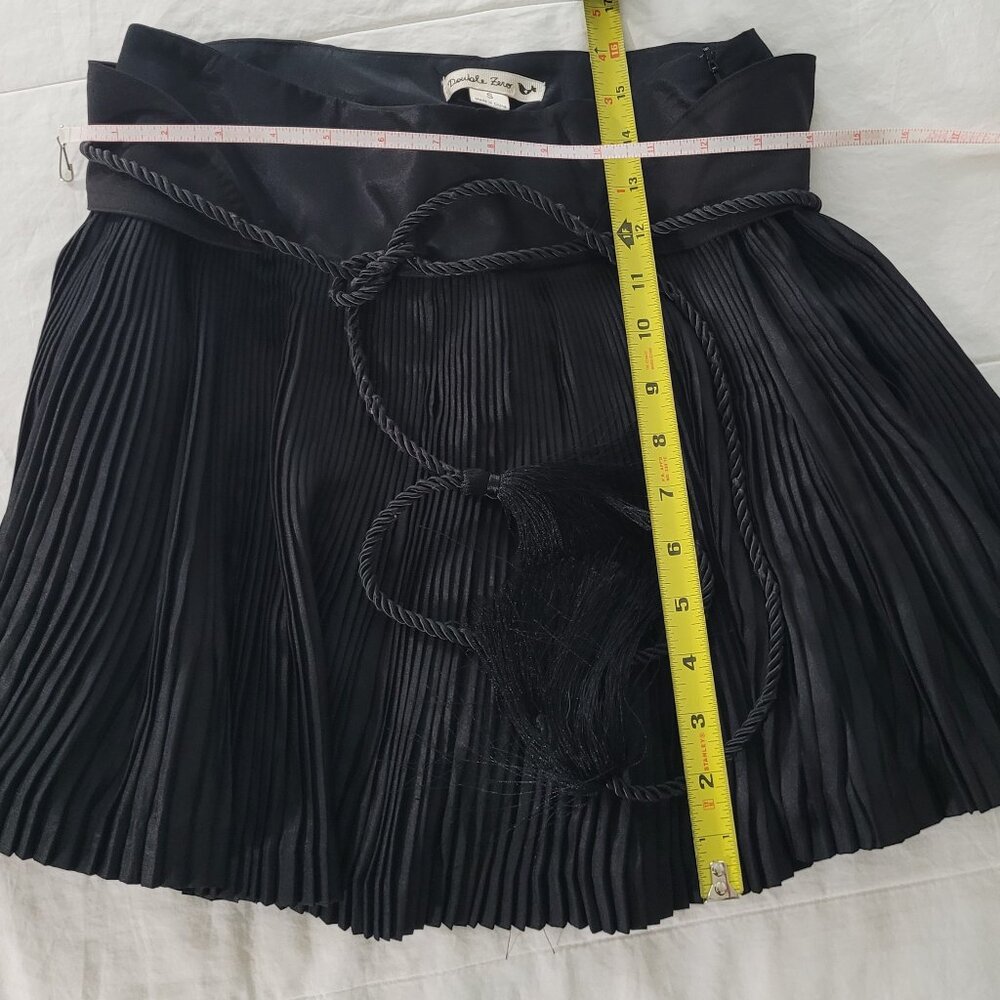 Women's skirt with micro pleats